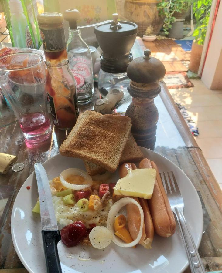 Srikrung Guesthouse Ayutthaya Eksteriør billede