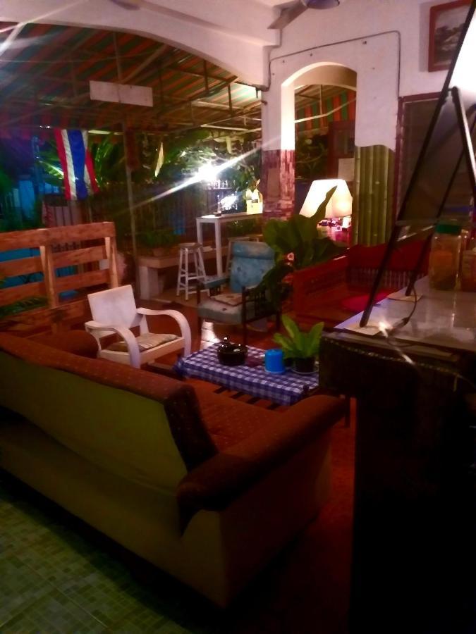 Srikrung Guesthouse Ayutthaya Eksteriør billede