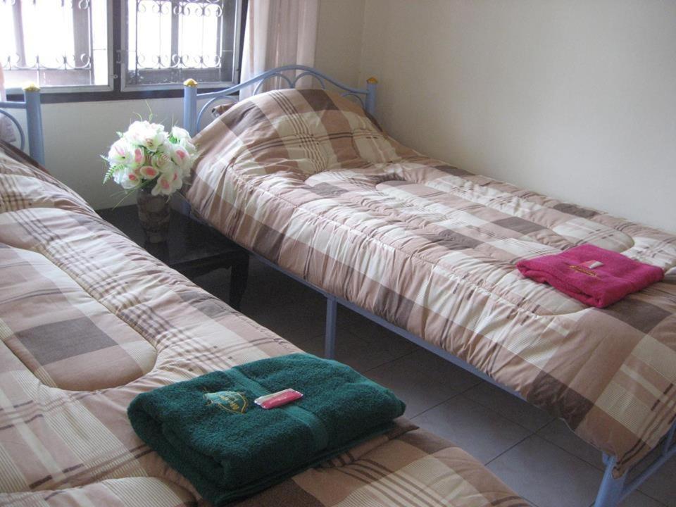 Srikrung Guesthouse Ayutthaya Eksteriør billede