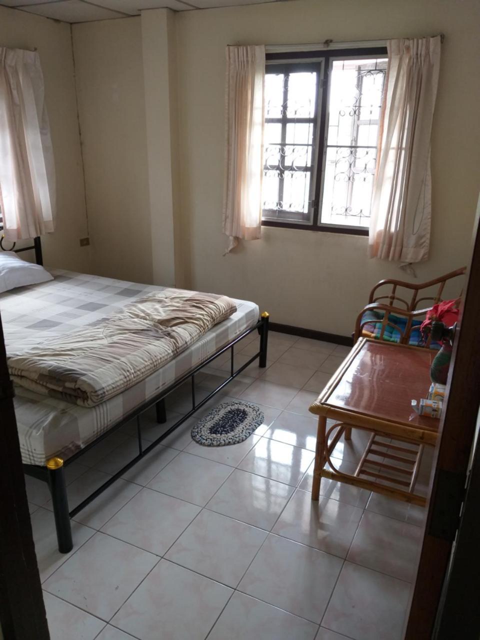Srikrung Guesthouse Ayutthaya Eksteriør billede