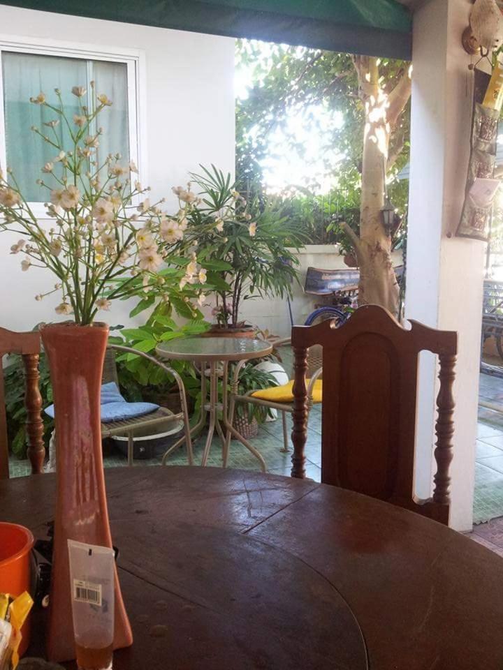 Srikrung Guesthouse Ayutthaya Eksteriør billede