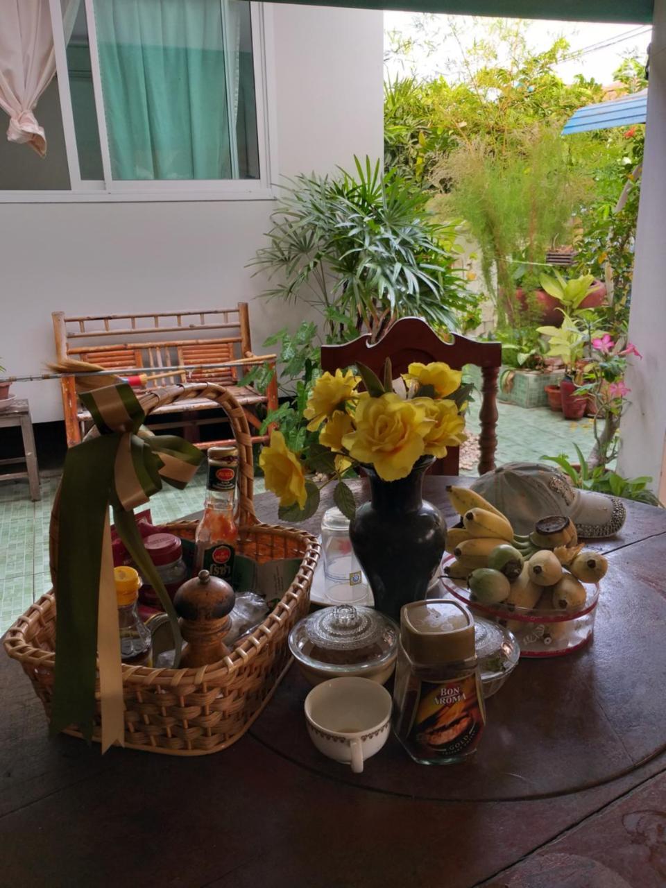 Srikrung Guesthouse Ayutthaya Eksteriør billede