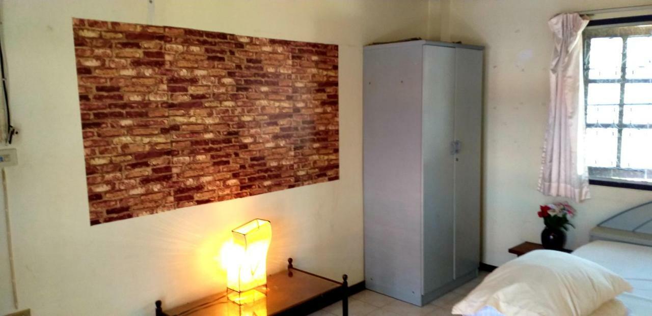 Srikrung Guesthouse Ayutthaya Eksteriør billede